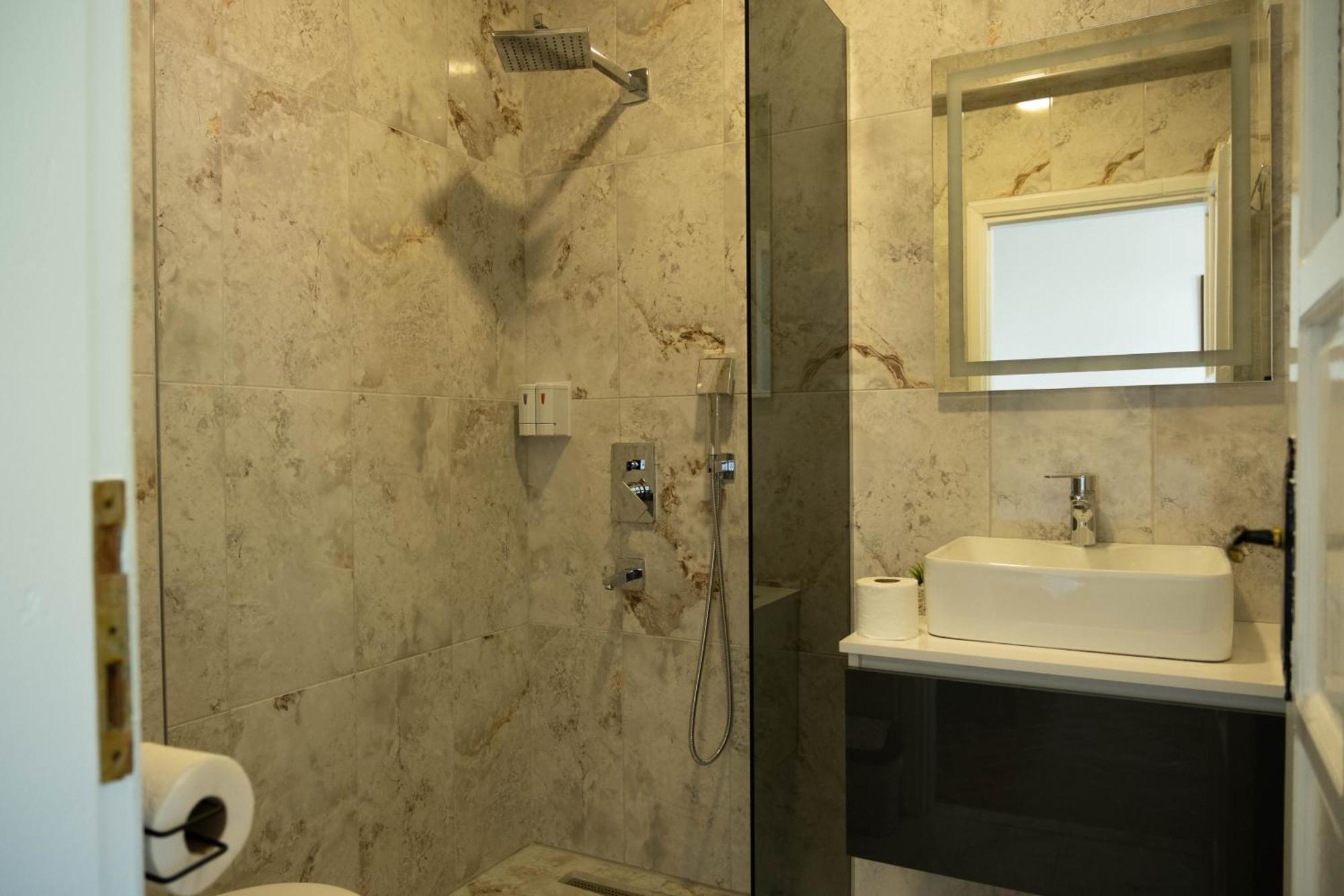Kibele Hotel 올루데니스 외부 사진