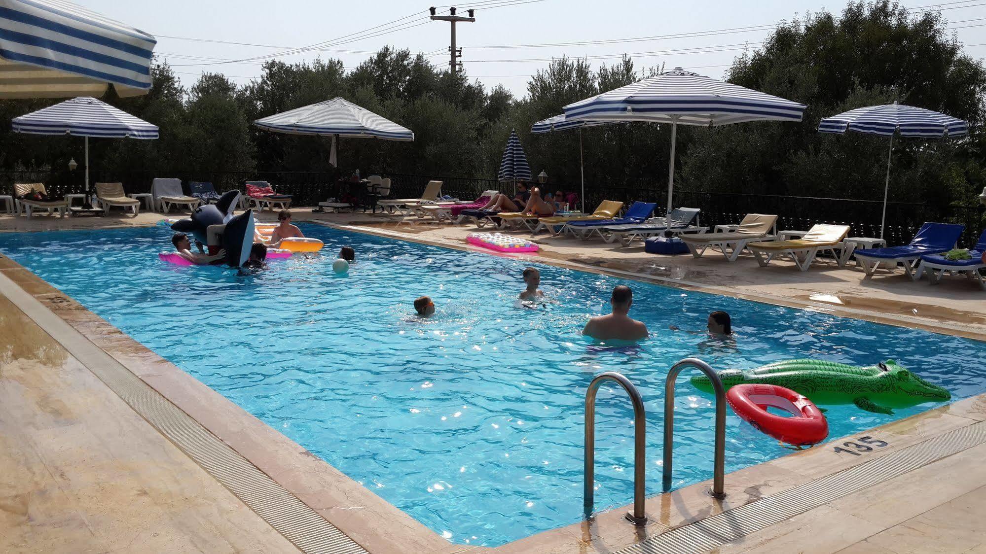 Kibele Hotel 올루데니스 외부 사진